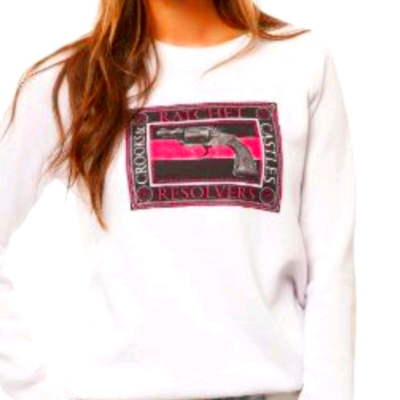 ISO this sweater!!! - Picture 1 of 1